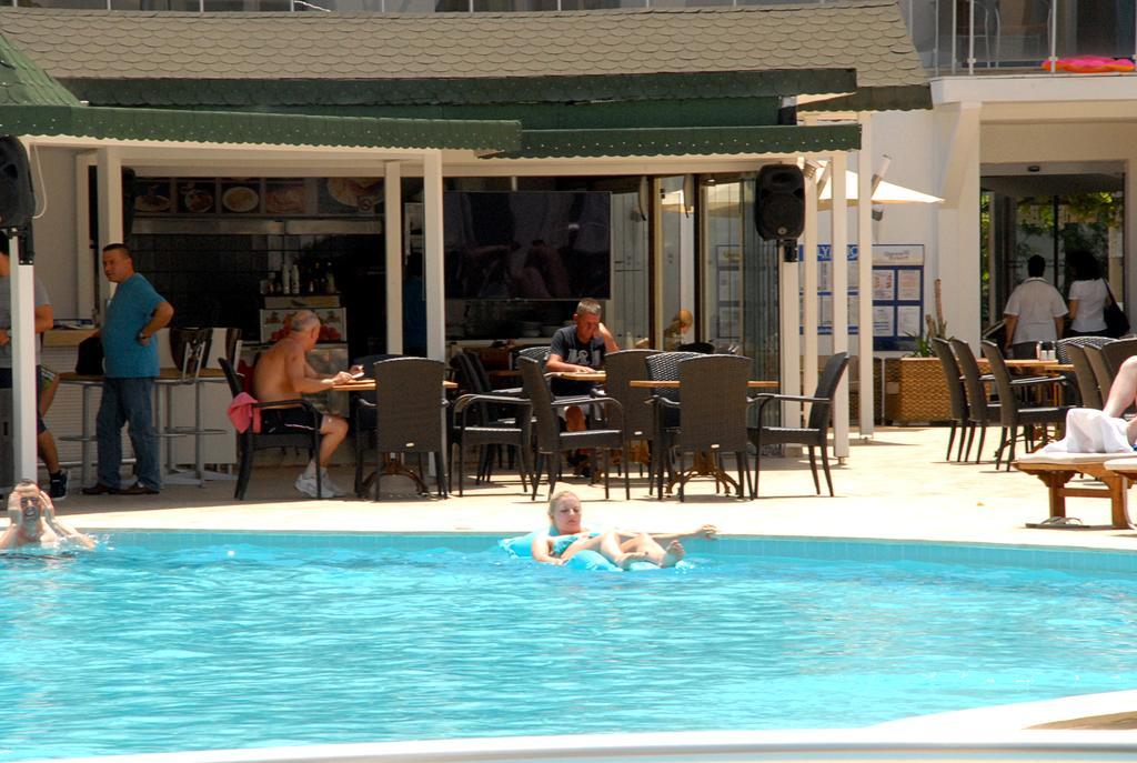 Costa Queen Suites Гюмбет Екстер'єр фото